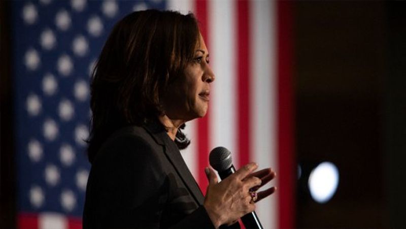 kamala harris mother father fake picture viral on social media kpt