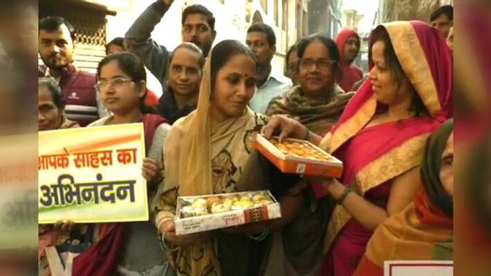 telangana rape murder accused encounter celebration in varanasi KPU telangana rape murder accused encounter celebration in varanasi KPU