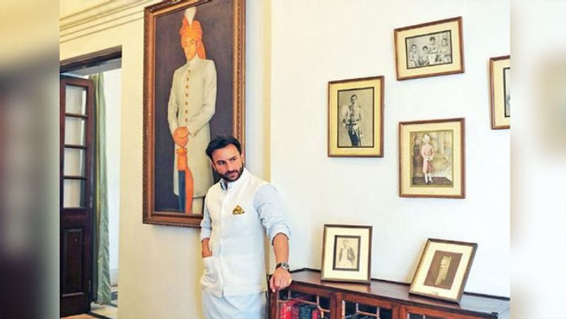 kareena kapoor saif ali khan with son taimur and family enjoy in Pataudi palace KPJ