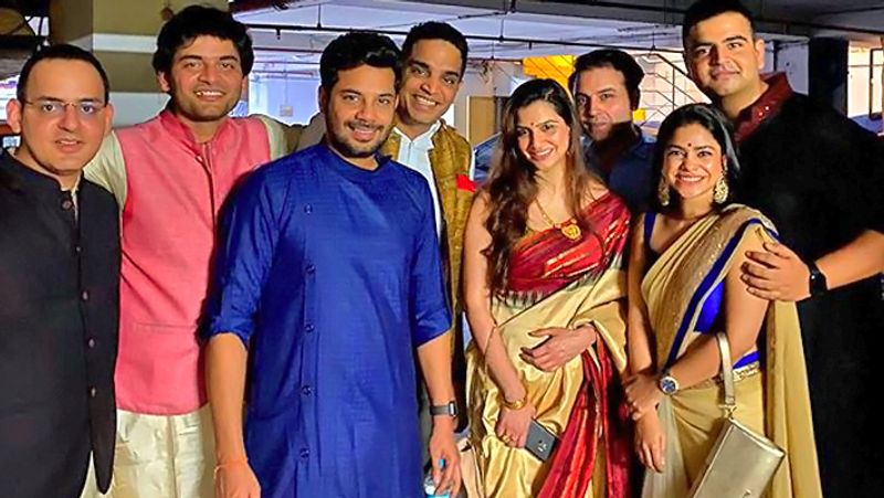 Sumona Chakravarti attends her friends wedding in kolkata KPG