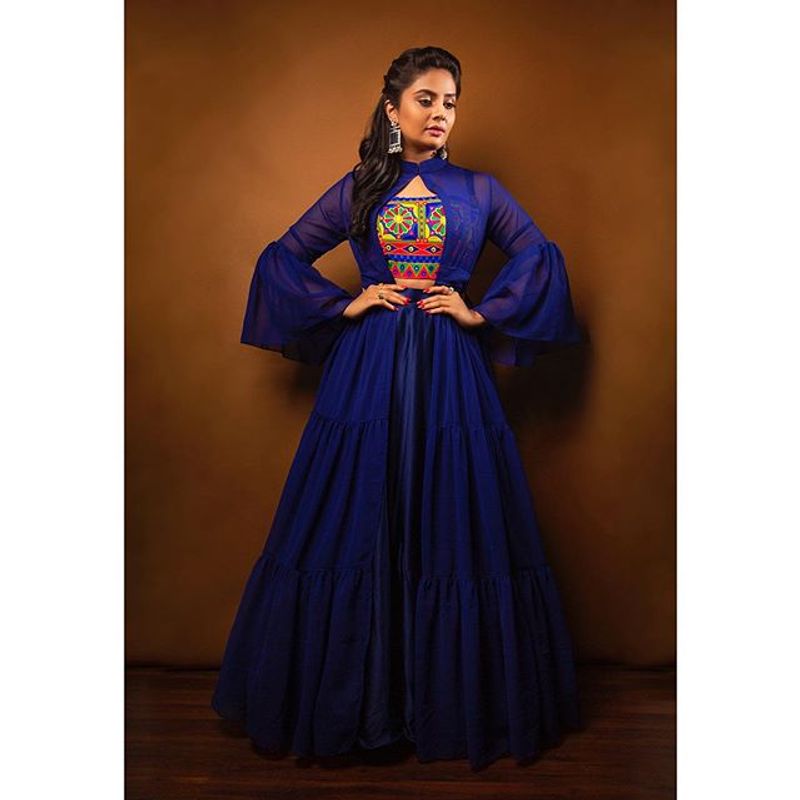 Anchor Sreemukhi Hot photo Shoot