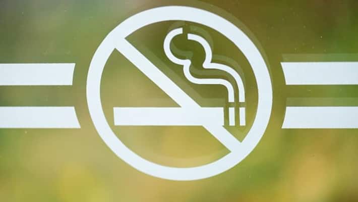 Non smokers get extra holidays in a company of Japan Non smokers get extra holidays in a company of Japan