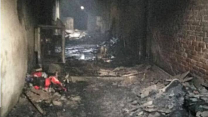 Delhi fire: Reactions of Narendra Modi, Amit Shah, Arvind Kejriwal Delhi fire: Reactions of Narendra Modi, Amit Shah, Arvind Kejriwal
