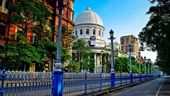 Temperature has risen to 19 degrees Celsius in Kolkata Temperature has risen to 19 degrees Celsius in Kolkata