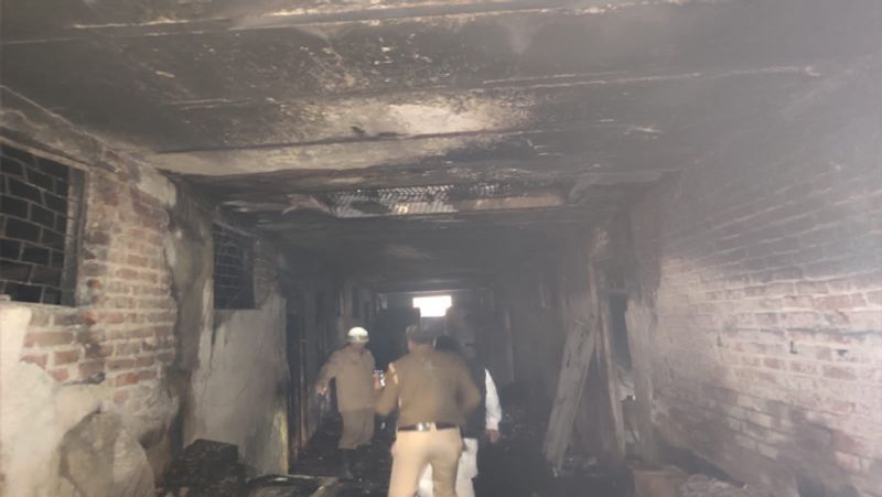 43 people died due to fire in Delhi Kejriwal announced compensation of Rs 10 lakh KPN