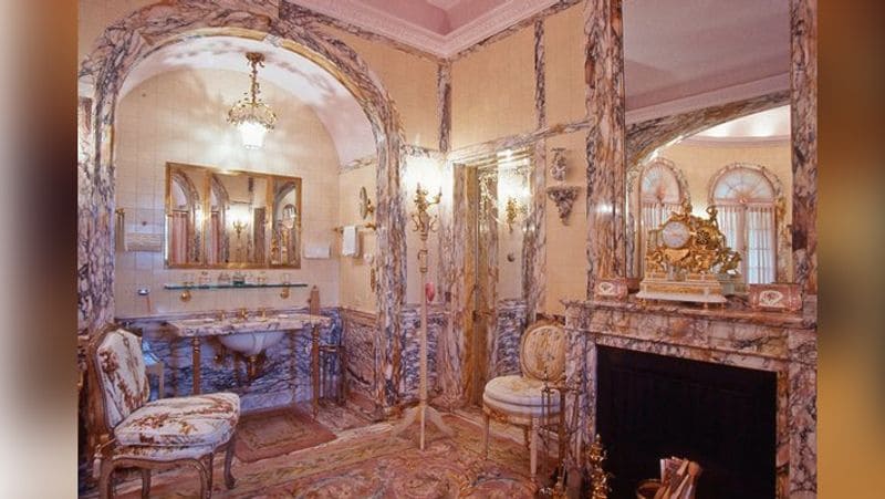 Donald trump lavish lifestyle includes mansion with private jet kph