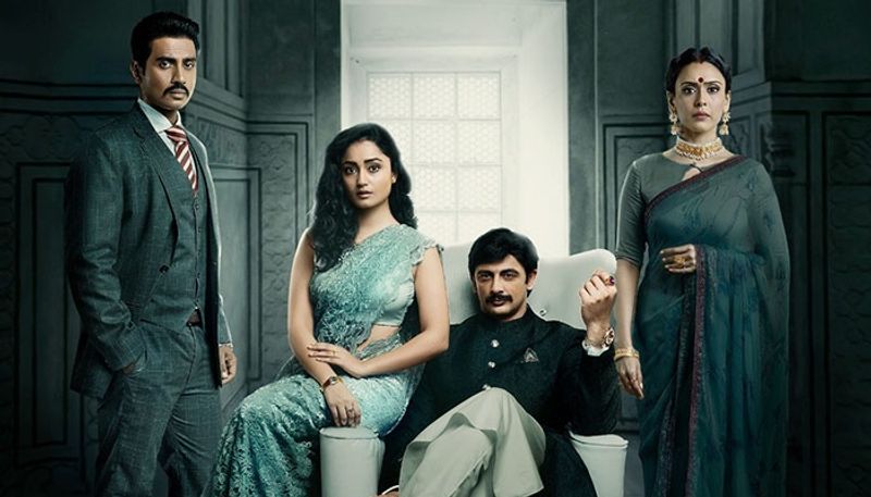 আগামী ১০ ডিসেম্বর থেকে জি-ফাইভ অ্যাপে শুরু হতে চলেছে 'দ্য চার্জশিট'-এর স্ট্রিমিং। এই ওয়েবসিরিজটি খেলার প্রেক্ষাপটের ভিত্তিতে তৈরি করা হয়েছে। প্রকাশ্যে খুন হয় এক ব্যাডমিন্টন খেলোয়াড়। কিন্তু কারণ কী? প্রতিশোধ, স্পৃহা, রাজনৈতিক ষড়যন্ত্র নাকি সরকারি কিছু গোপন করার চেষ্টা কোন উদ্দেশ্যে খুন হয় ব্যাডমিন্টন খেলোয়াড়। এই নিয়ে চলবে এই থ্রিলার সিরিজ। সিরিজের মুখ্য চরিত্রে রয়েছেন, ত্রিধা চৌধুরী, হৃষিতা ভাট, অশ্বিনী কালেসকর, অরুণোদয় সিং, সিকন্দর খের, শক্তি আনন্দ সহ অন্যান্য অভিনেতারাও রয়েছেন।