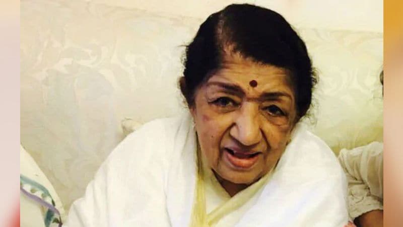 lata mangeshkar First look after 28 days admitted in hospital KPG