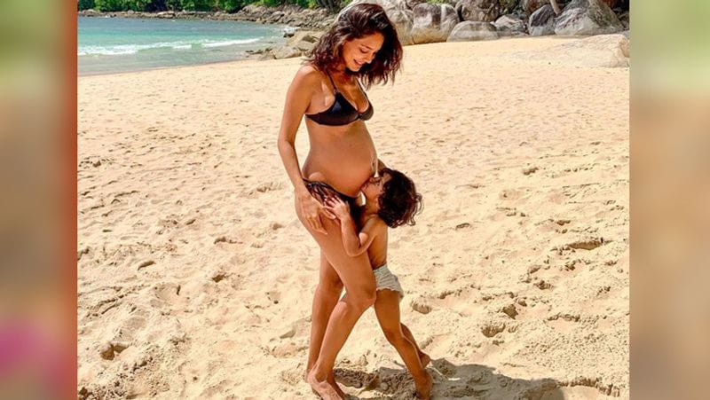 lisa haydon flaunts her baby bump share photos KPJ