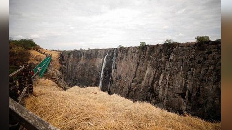 Victoria waterfalls dried shocking people about climate change kph