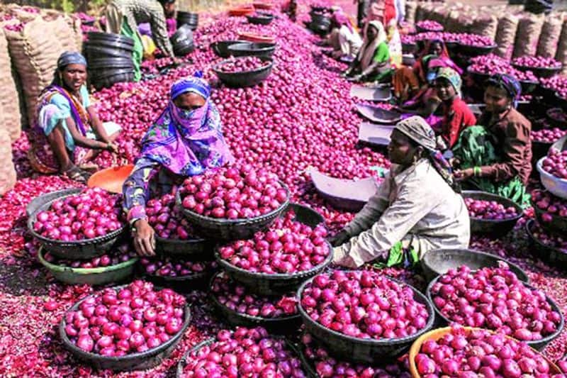 1 kilo onion for 10 rupess