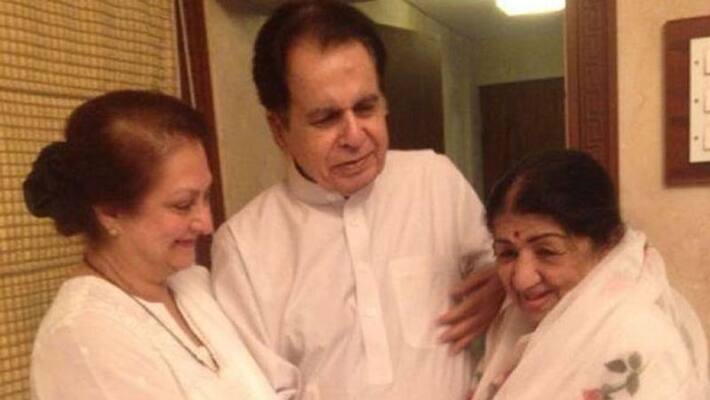 After Lata Mangeshkar Returns Home, Dilip Kumar Tweets Overjoyed That My Chhoti Behen Is Feeling Much Better After Lata Mangeshkar Returns Home, Dilip Kumar Tweets Overjoyed That My Chhoti Behen Is Feeling Much Better