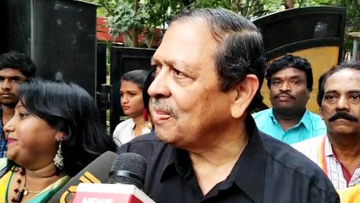 Mysuru Politicians also need educational criteria Santosh Hegde snr Mysuru Politicians also need educational criteria Santosh Hegde snr