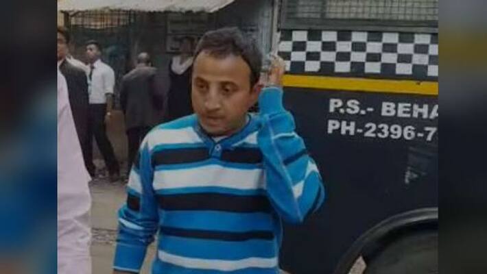 Man masturbates in public, caught red handed in Behala Man masturbates in public, caught red handed in Behala