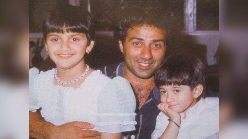 when esha deol call brother sunny deol for this reason KPJ