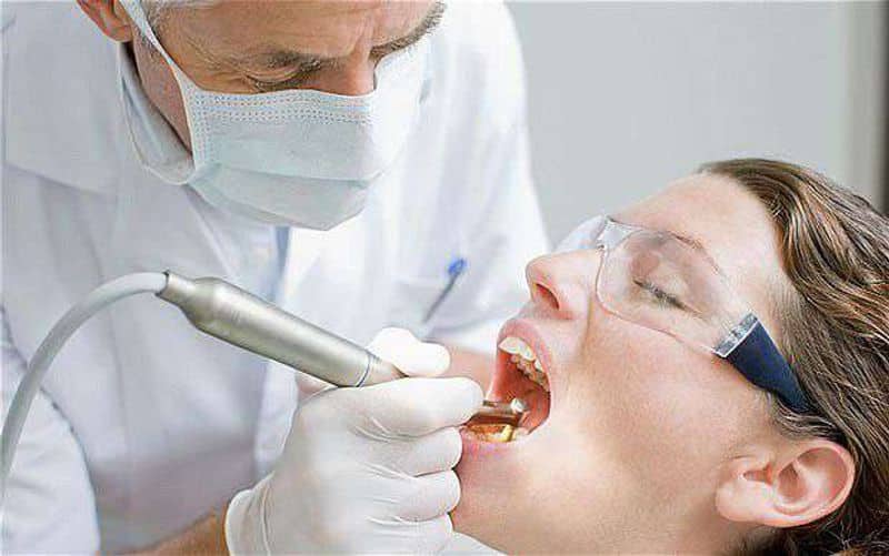 tooth pain docters come and  give treatment
