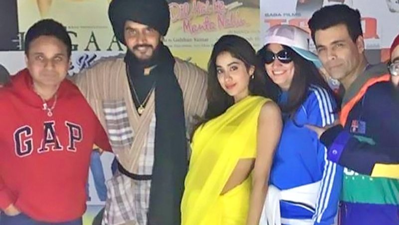 Shahrukh and Gauri khan attend Bollywood Theme Party KPG