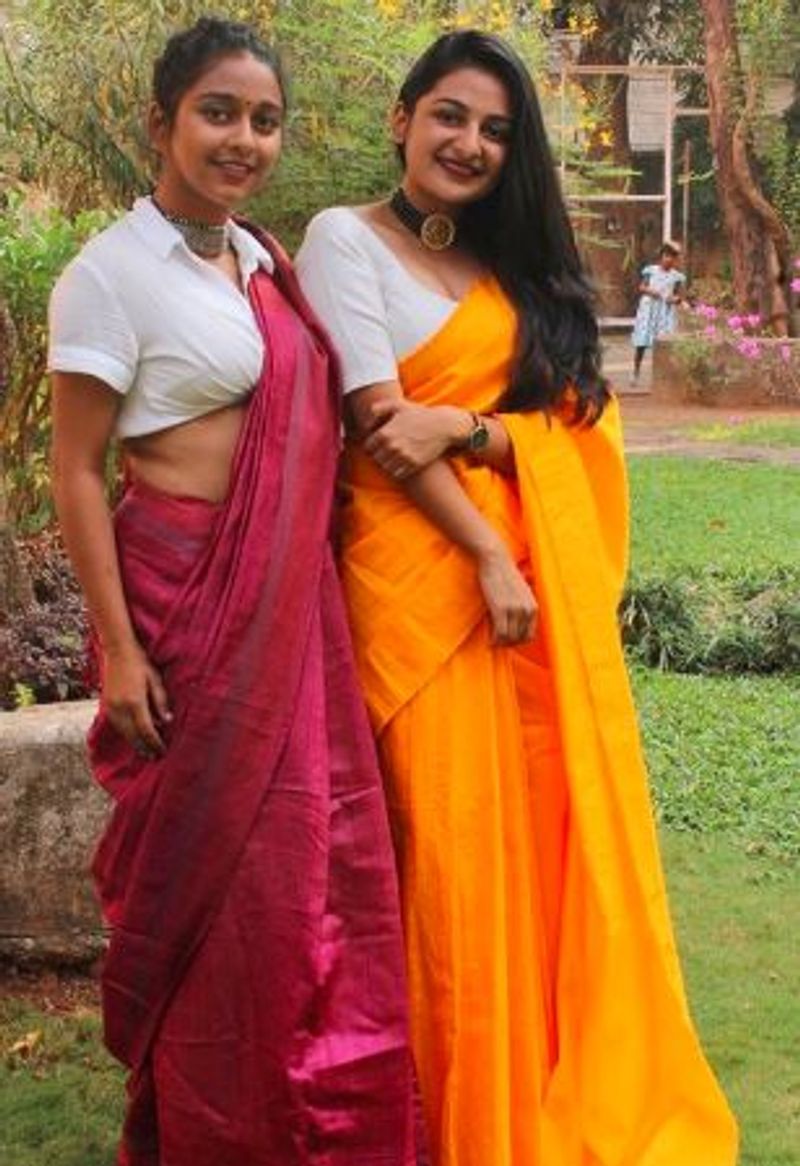 தோழியுடன் இருக்கும் புகைப்படம்