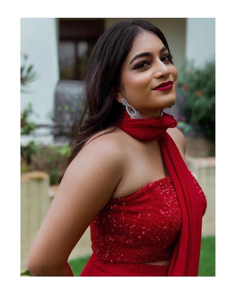 punarnavi bhupalam made few shocking comments on big boss show