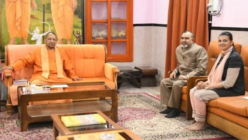 gorakhpur girl ayman jamal become ips officer KPU