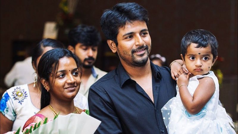 Kollywood actor Sivakarthikeyan family photo gallery