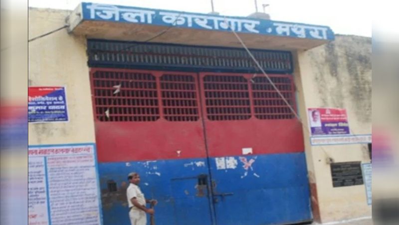 prisoners made dress for banke bihari in mathura jail KPU