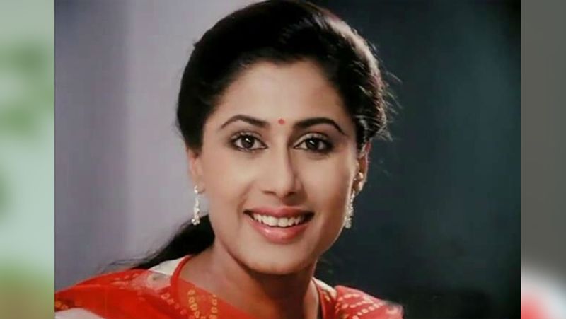 why Smita Patil called Amitabh Bachchan in the middle of the night BJC