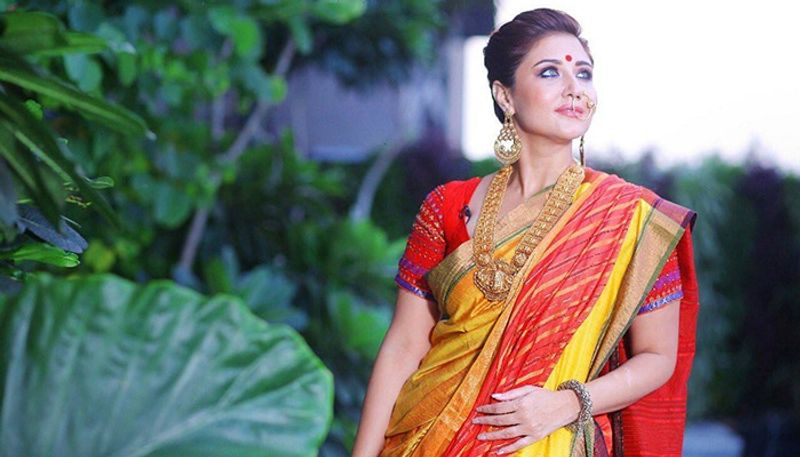 শুক্রবার স্বস্তিকার জন্মদিন উপলক্ষ্যে ভরে উঠল সোশ্যাল মিডিয়ার পাতা। সকলেই অভিনেত্রীকে জন্মদিনের শুভেচ্ছা জানালেন।