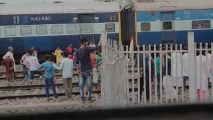 Protest rally abrupt the life of various part of Bengal over CAB 2019 issu Protest rally abrupt the life of various part of Bengal over CAB 2019 issu