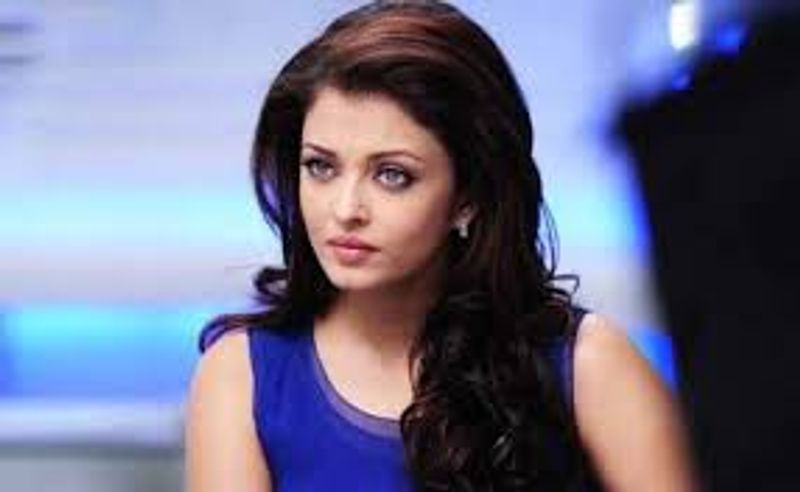 This episode started an infamous catfight amount these female actresses. Back then, Aishwarya kept taking digs at Manisha saying, "However, I'm beyond this nonsense. She criticised even her seniors like Rekha and Sridevi, so who's Aishwarya Rai? Her conduct only reflects her poor personality."