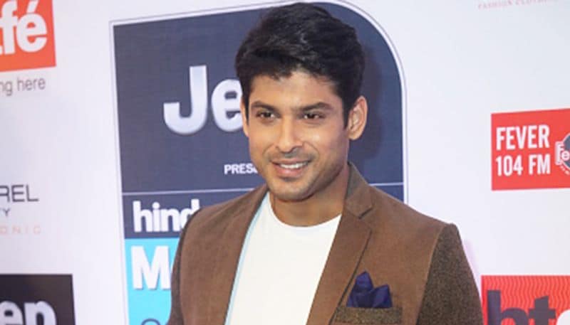 Sidharth Shukla has been one of the most controversial contestants on Bigg Boss 13. Siddharth was also accused of "inappropriate behaviour" by his Balika Vadhu co-star Sheetal Khandal.
