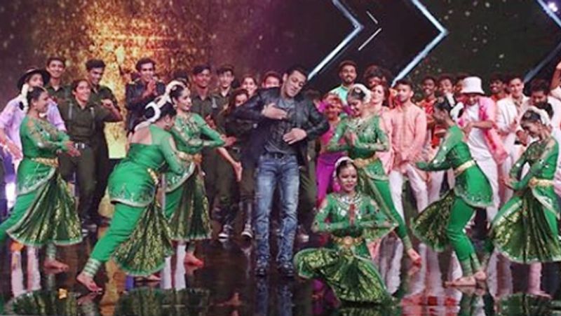 Salman khan Completed 30 years in Bollywood Danced continuously 10 minutes KPY