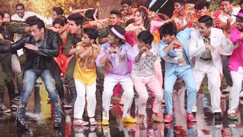 Salman khan Completed 30 years in Bollywood Danced continuously 10 minutes KPY