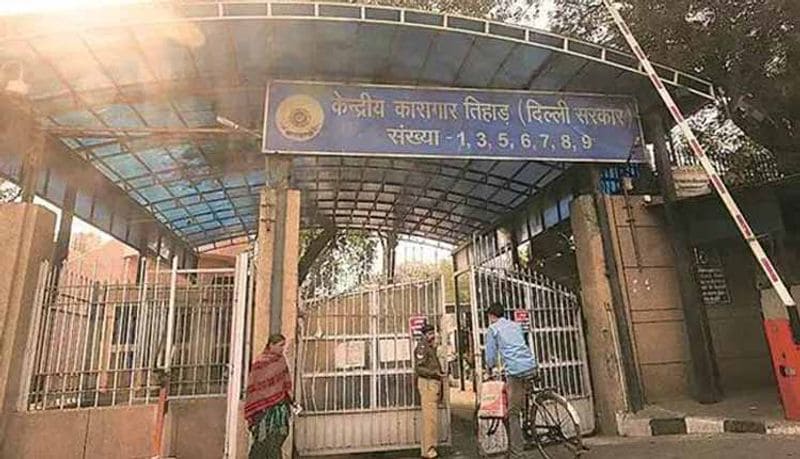 police keep close watch on nirbhaya four convicts who are under depression in tihar jail kpt
