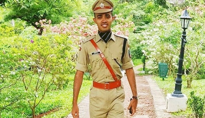 22-year-old-safin hasan youngest ips officer in the country