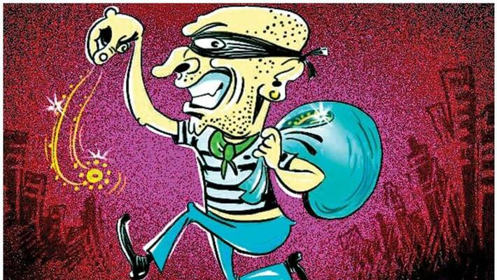 Delhi 2 unidentified men uproot ATM, flee with it Delhi 2 unidentified men uproot ATM, flee with it