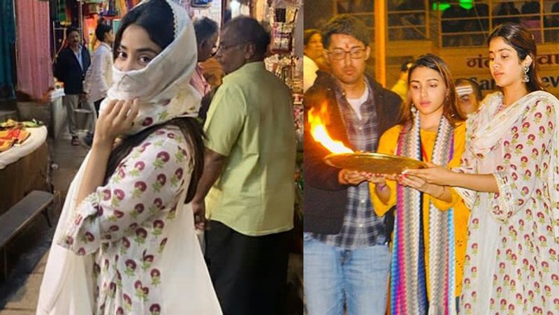 Janhvi Kapoor seen only in one film performs ganga arti in varanasi KPJ