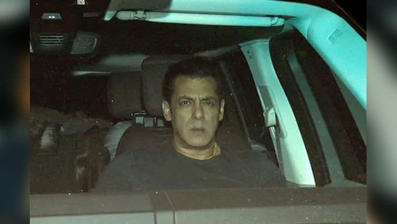 Salman Khan get angry at special screening of Dabangg 3 KPJ