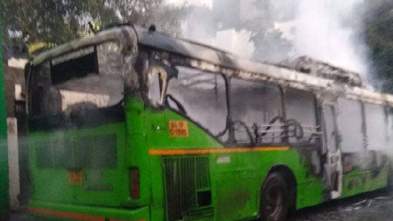 Protests at Lucknow Nadwa College after violence in Jamia Nagar Delhi kpn