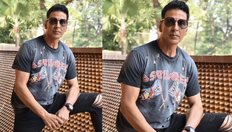 Akshay Kumar s New Trend With a T-Shirt Full Of Holes