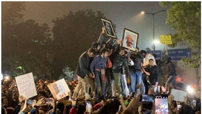 Anti-CAA protest in Jamia millia: Police release photos of 70 people Anti-CAA protest in Jamia millia: Police release photos of 70 people