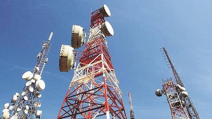 Reliance to sell Jio tower assets to Brookfield for Rs 25,215 crore kpm Reliance to sell Jio tower assets to Brookfield for Rs 25,215 crore kpm