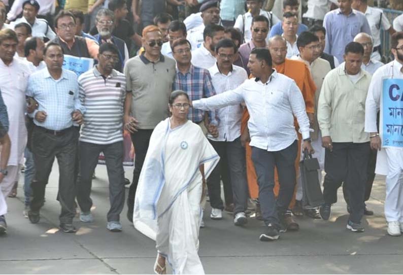 west Bengal bjp plan to appoint 30 thousand volunteer's for awareness CAB among public west Bengal bjp plan to appoint 30 thousand volunteer's for awareness CAB among public