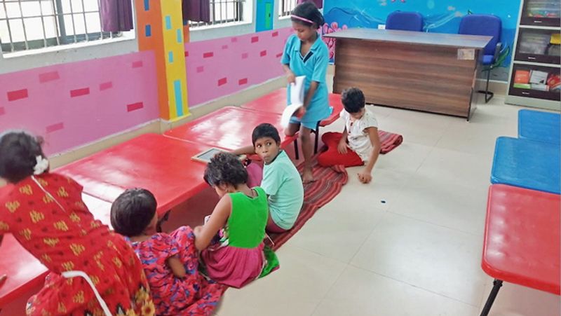 Story of a three year old brave girl with one leg, Chhattisgarh Story kpa