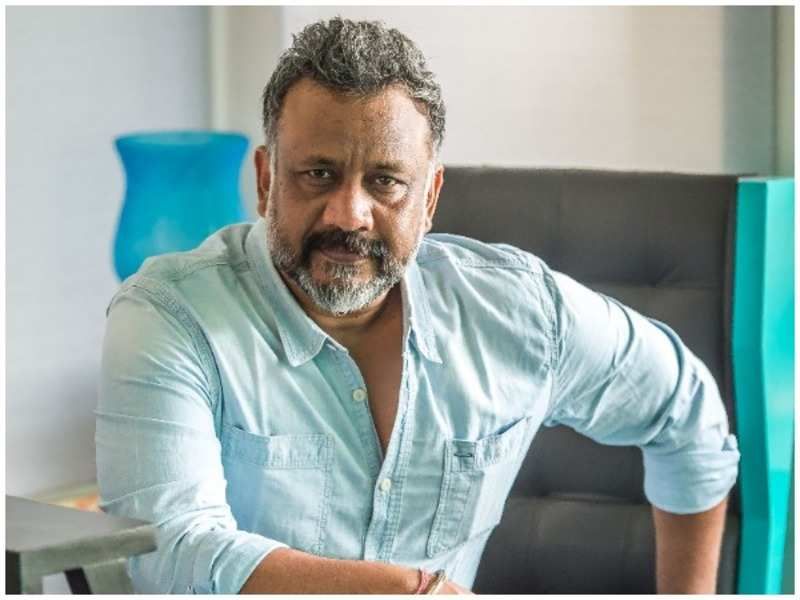 Anubhav Sinha wrote: Dear Icons! Films. Sports. Arts. Politics. Literature. Etc. We chose what we chose because most of us didn't want to be Government servants. Guess what.... you all now are GOVERNMENT SERVANTS!!! Bwahahaha