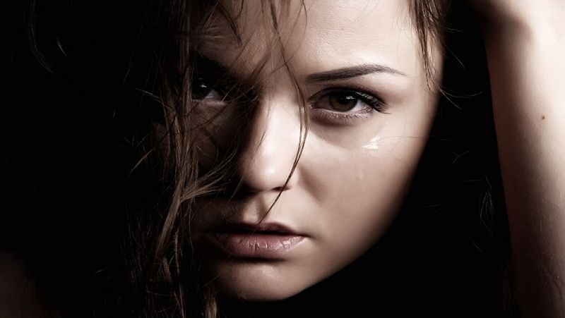 Tips to manage Your Mood Swings Naturally