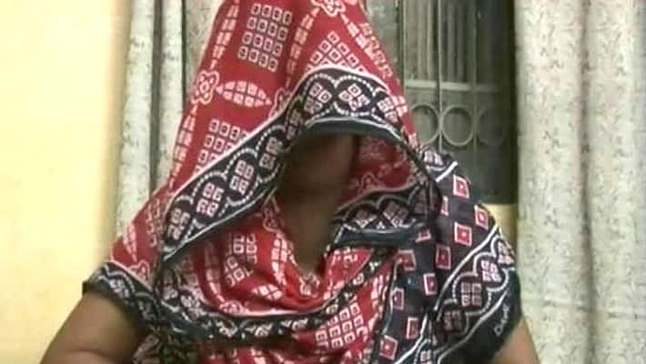 married woman physically assaulted by many men in bareilly KPU married woman physically assaulted by many men in bareilly KPU