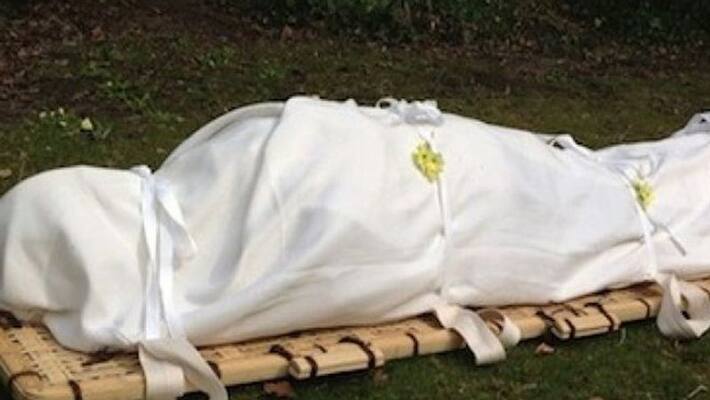 The carcass of a woman found in the field, dogs were scratching the corpse kps The carcass of a woman found in the field, dogs were scratching the corpse kps