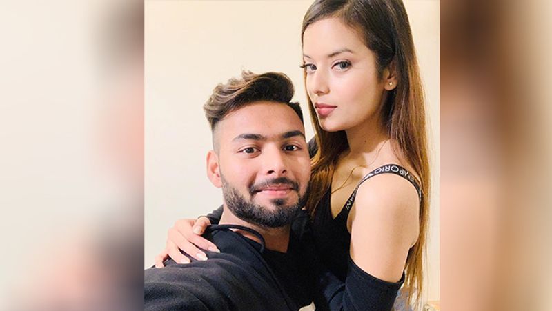 Girlfriend Isha expresses happiness on Pant's first fifty KPB