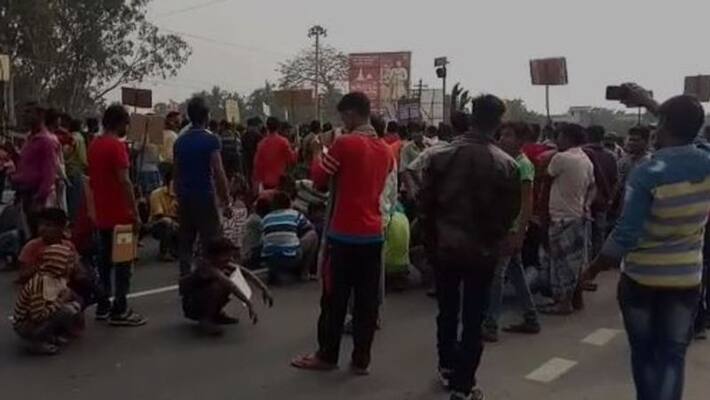 BJP rally in support of CAA turns violent in Howrah BJP rally in support of CAA turns violent in Howrah
